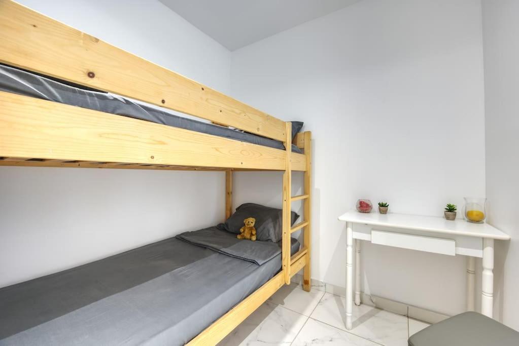 Апартаменты Appt P2 De 1 A 6 Pers A Роньяк Экстерьер фото