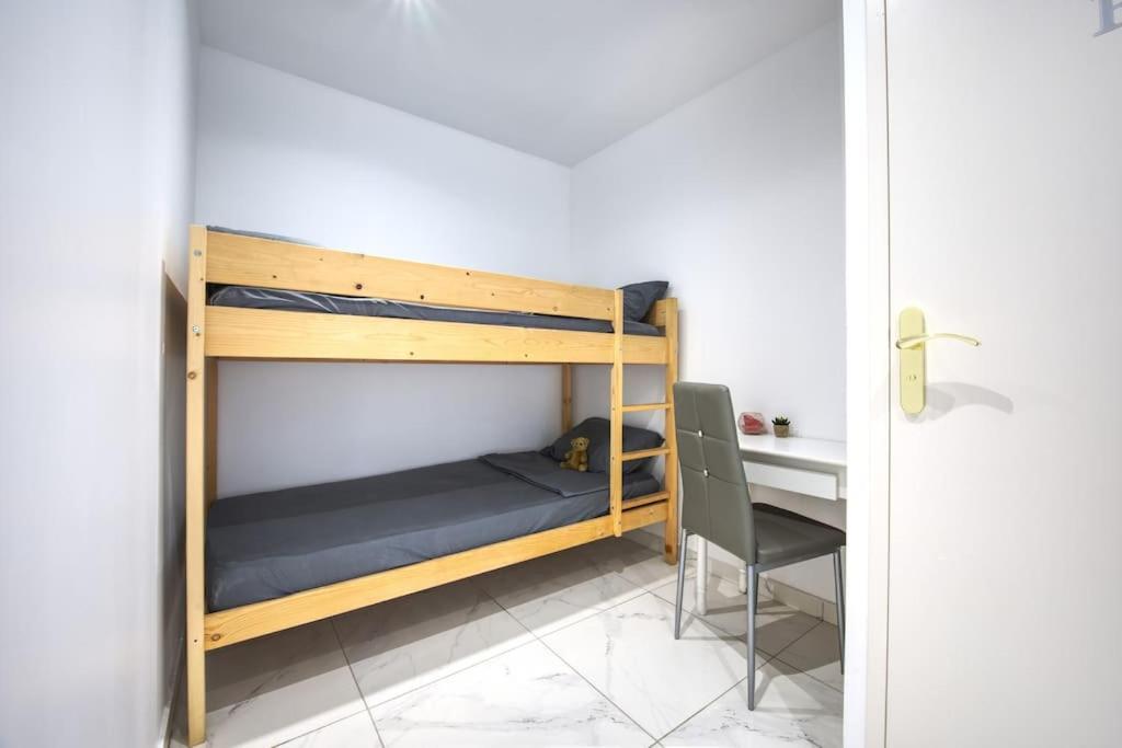 Апартаменты Appt P2 De 1 A 6 Pers A Роньяк Экстерьер фото