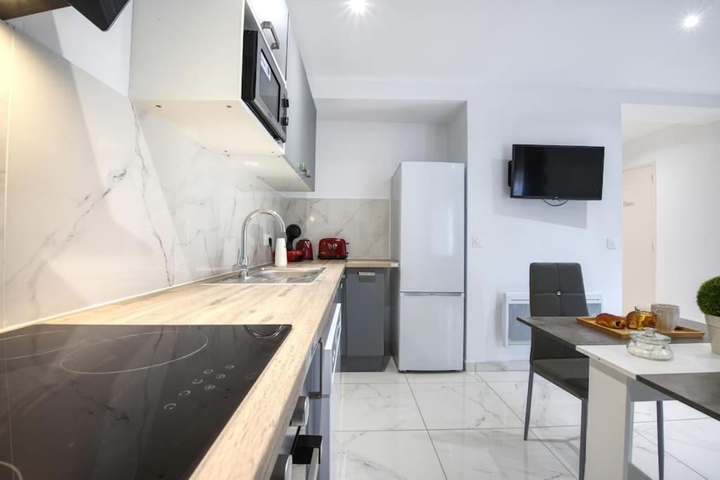 Апартаменты Appt P2 De 1 A 6 Pers A Роньяк Экстерьер фото